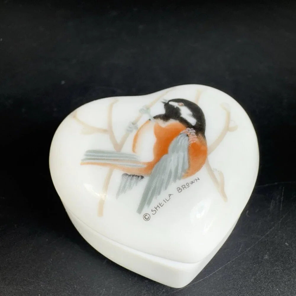 Vintage Otagiri Chickadee Heart Shaped Bird‎ Trinket Box Sheila Brown Container